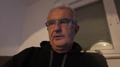 Live . Herzlichen Glückwunsch zu Untergang des Deutschen Volkes