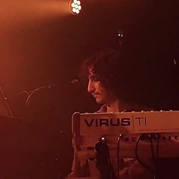 Dani Battat (Eggy) - LIVE @ Saturn (Short 3)