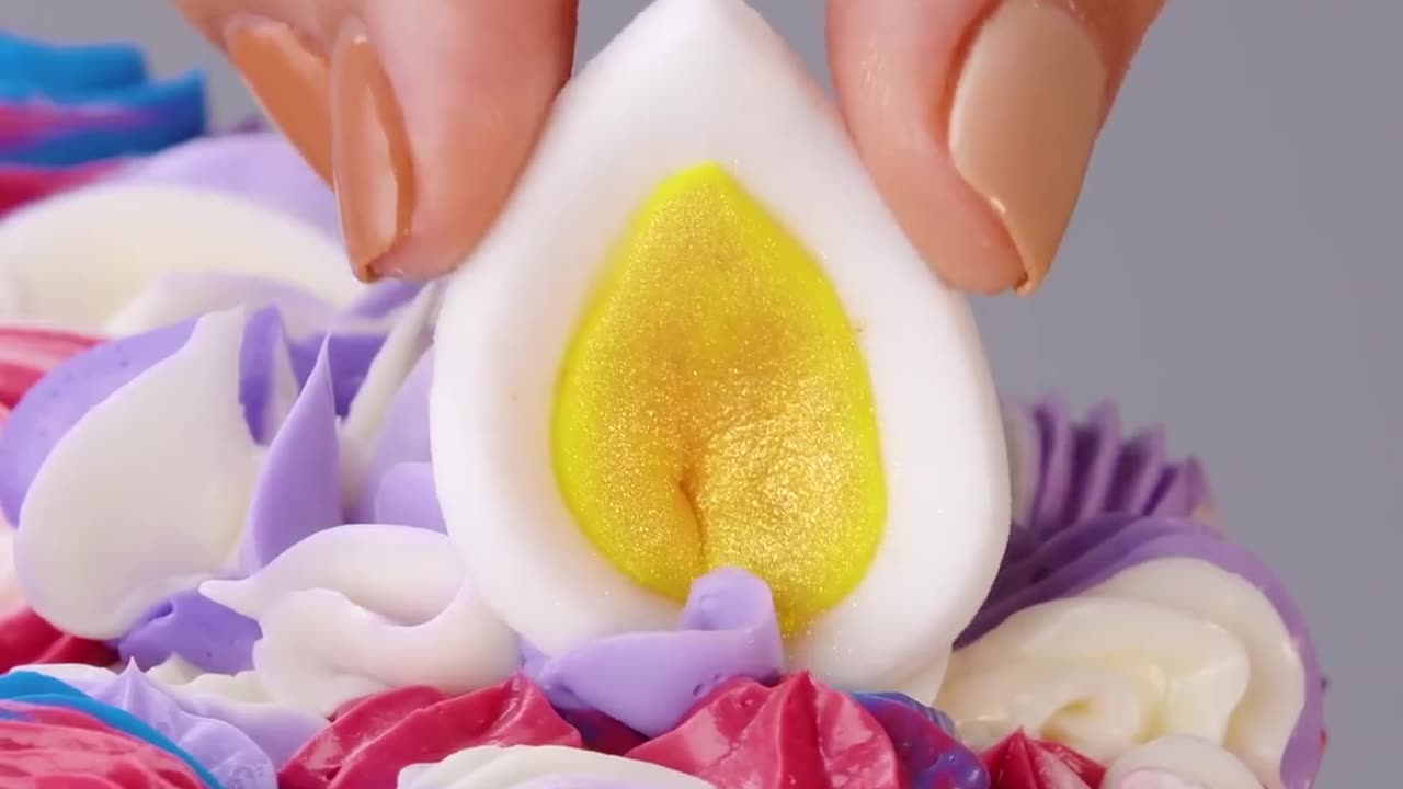 How to Make Cake Decorating