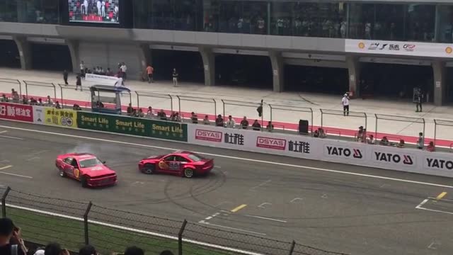 Racing car