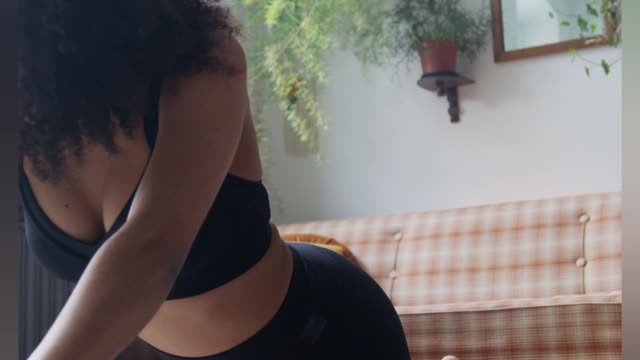 Female abs challenge