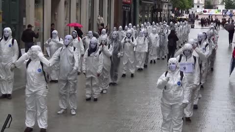 Rassemblement du 15 mai Les Masques Blancs bande son lecole des larmes