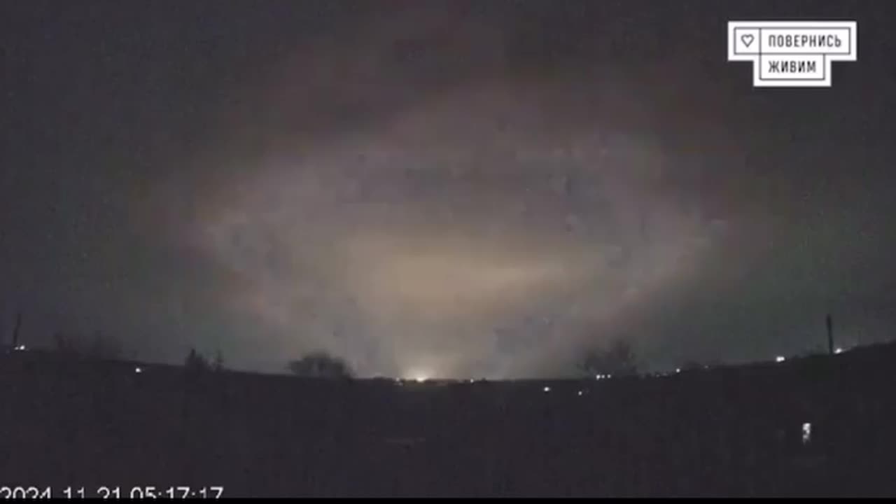 Another video of the Russian strike in Ukraine with a Oresjnik MRBM missile