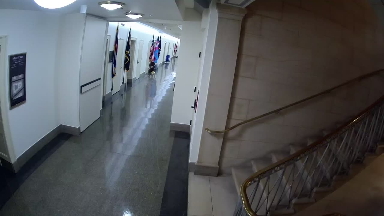 3244LHOB02Stair04_2021-01-06_06h00min01s367ms.mp4