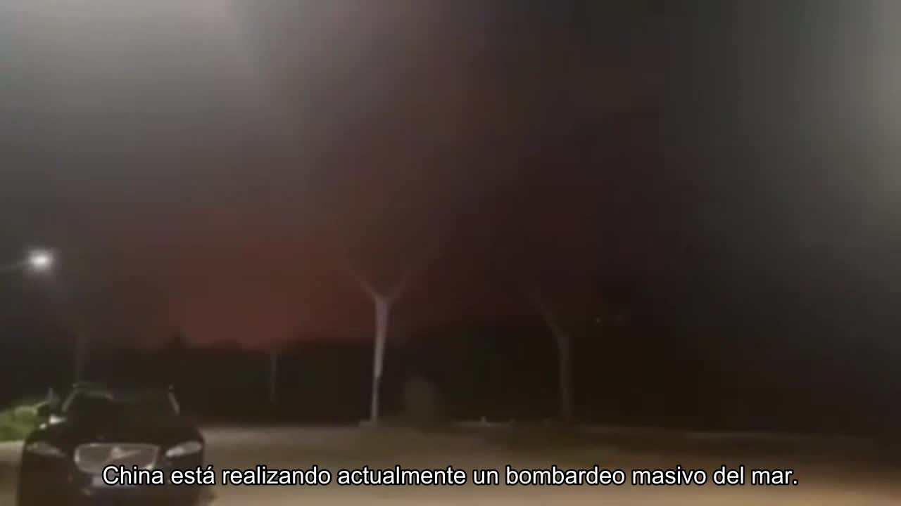 China está realizando un bombardeo masivo del mar en dirección al Estrecho de Taiwán en este moment