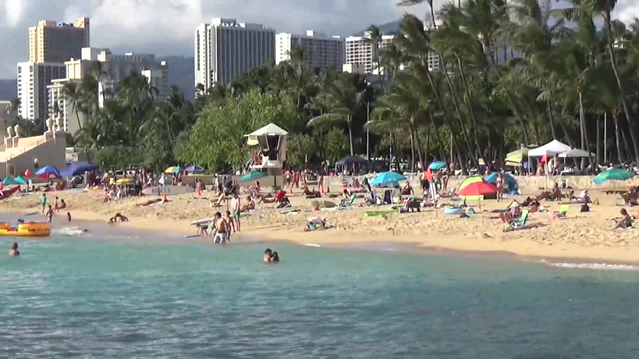 Honolulu, HI — Kaimana Beach