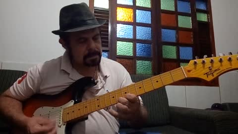 Júlio Milanês - "Brasileirinho" (Waldir Azevedo ), guitar solo.