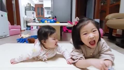 These are 2 and 4 year old daughters who play with their mothers.