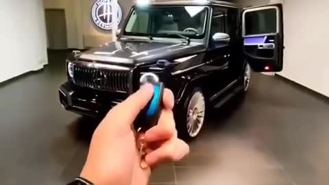 G Wagon Black feature