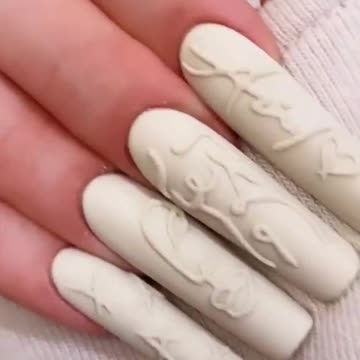 Nails style