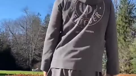 20201129文贵先生GETTR：尊敬的战友们好，你们健身了吗？你们传播CCP病毒……香港危机真相了吗？一切都已经开始！