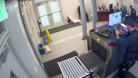 0971USCG00SouthTrailer_2021-01-06_22h40min02s227ms.mp4