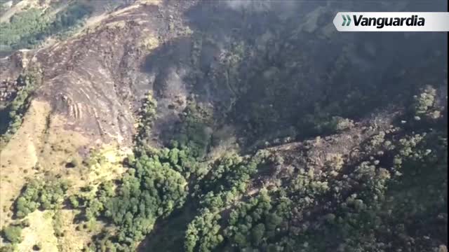 Sobrevuelo por zona del incendio en Santurban