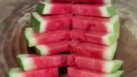 Fantastic Fruit Cutting Arts 2021 - Cutting a watermelon