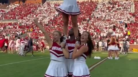 College football league atmosphere