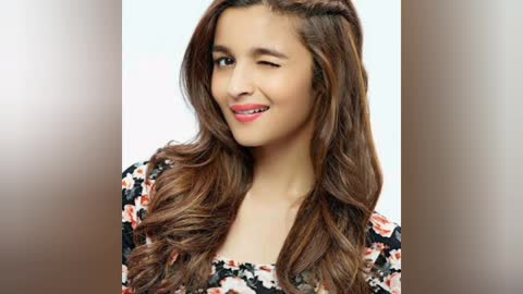 Alia Bhatt Cuteness😍