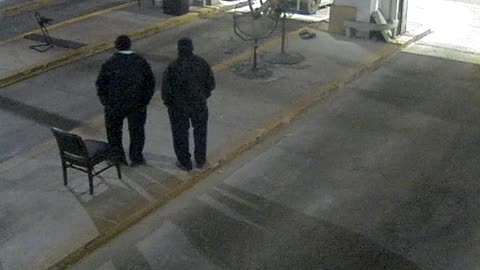 3138RHOBG3CStGarageLeftDoor_2021-01-06_19h28min34s067ms.mp4