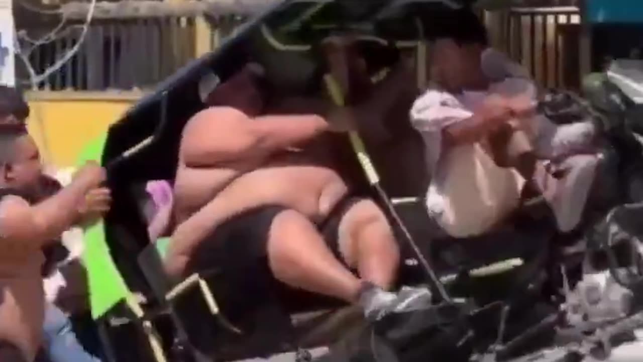 Fat Guys Sabotage a Tricycle Driver