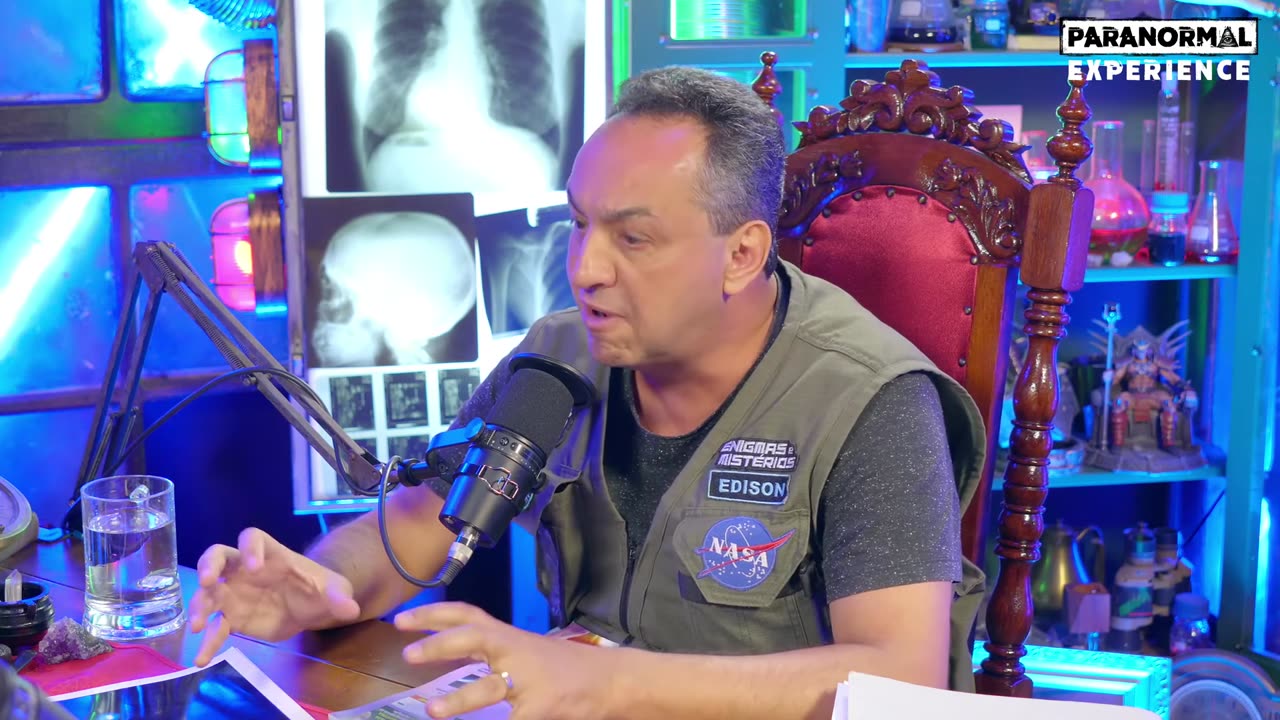 UFO em AVIÃO COMERCIAL da GOL COM FOTO!