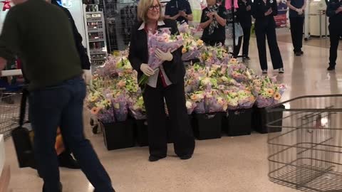 Grocery Store Shows Appreciation for Great Workers