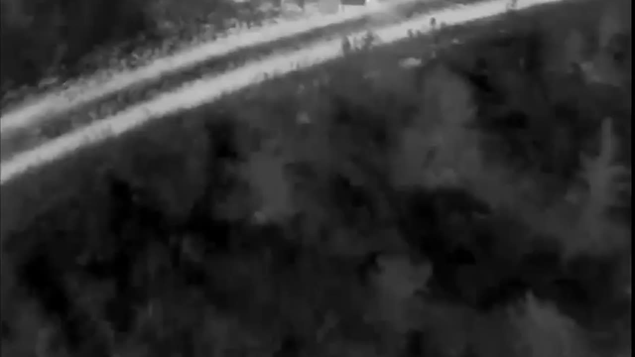 Incredible Footage of a Nighttime Ambush on Russian Transport Behind Russian Lines