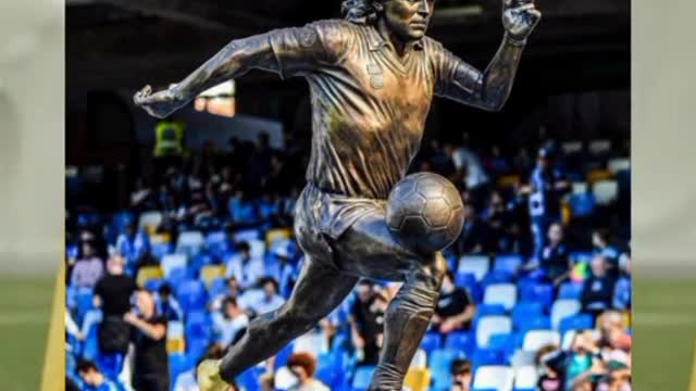 Patung Maradona