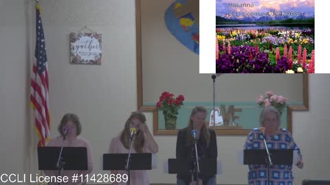 Moose Creek Baptist Church Sing “Hosanna” During Service 8-14-2022