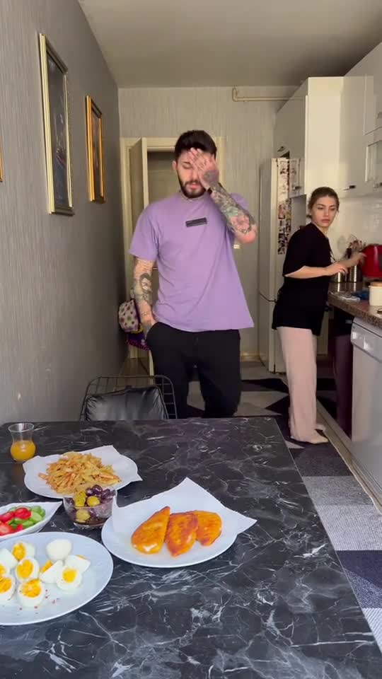 funny|prank|jokes|funny jokes|dad jokes|funny memes|funny video|fun|laughing|funny animal|knock