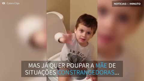 Menino tenta poupar a mãe de situação fedorenta...