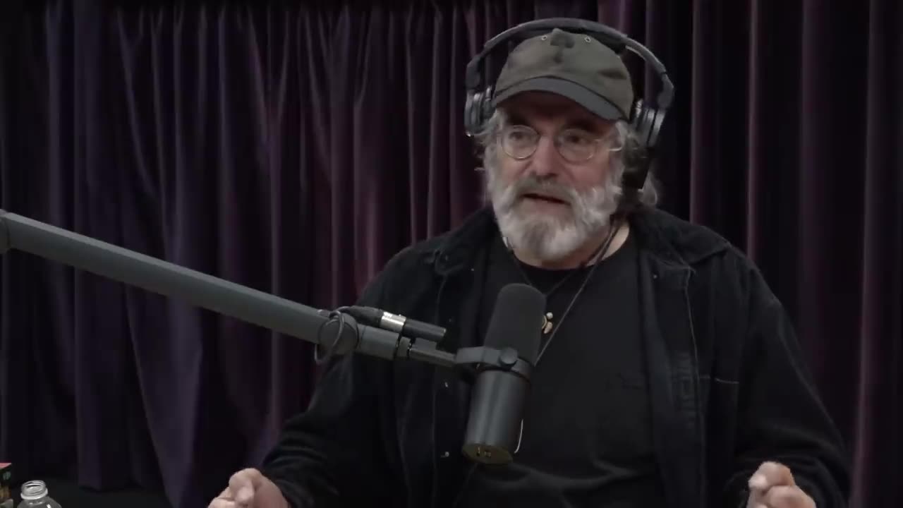 Paul Stamets Describes Bad Trip on Incredibly Dangerous Mushroom