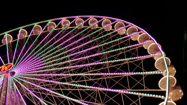 ideos/ferris-wheel-fair-night-2122/ijhkihj ihiiuh ug