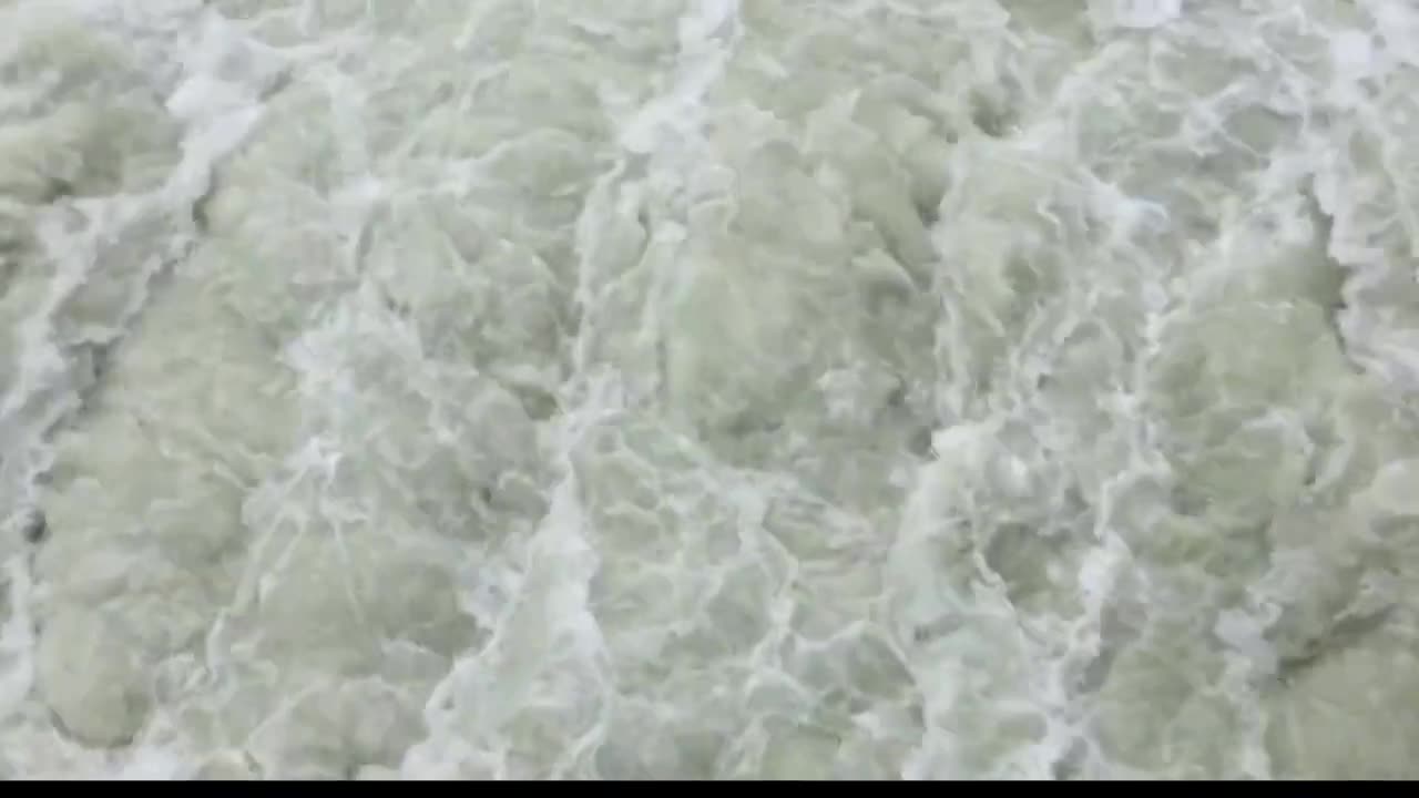 Water flowing sound