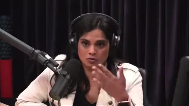 Joe Rogan asks Jack Dorsey, Vijaya Gadde if they read Twitter users' DMs, 2019