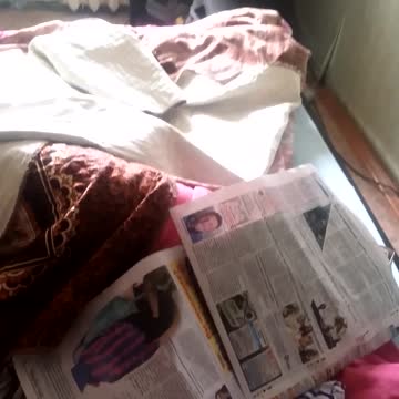 the dog misses the owner so much that it howls like a wolf