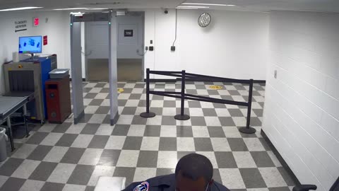 6134RHOBG3G308CLobby8Entrance_2021-01-06_17h40min01s650ms.mp4