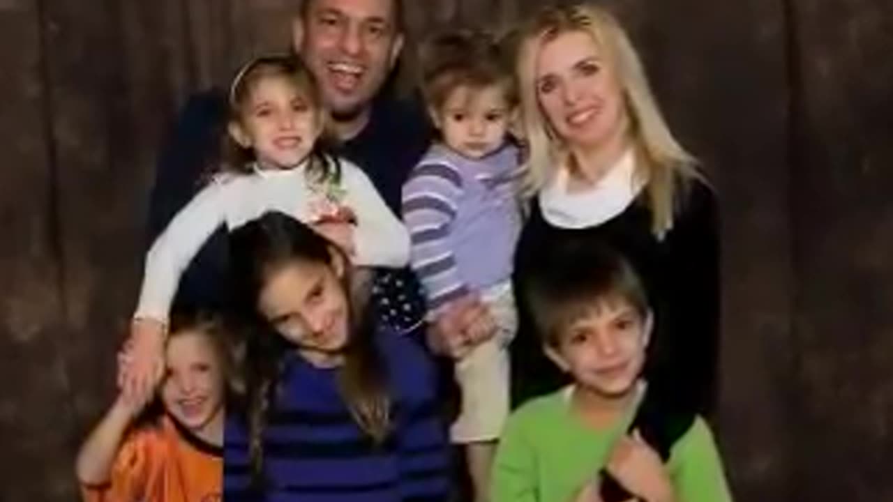An Entire Arab Muslim Family Converts To Christianity