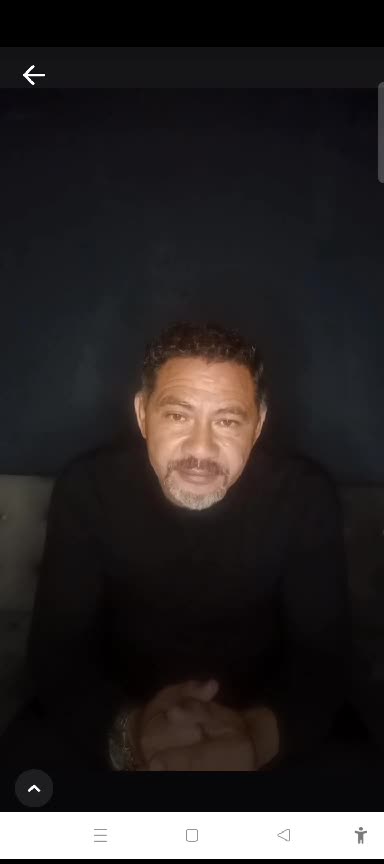 Alistair pak uit: Cape stars tells of 7-year jollery, divorce in book