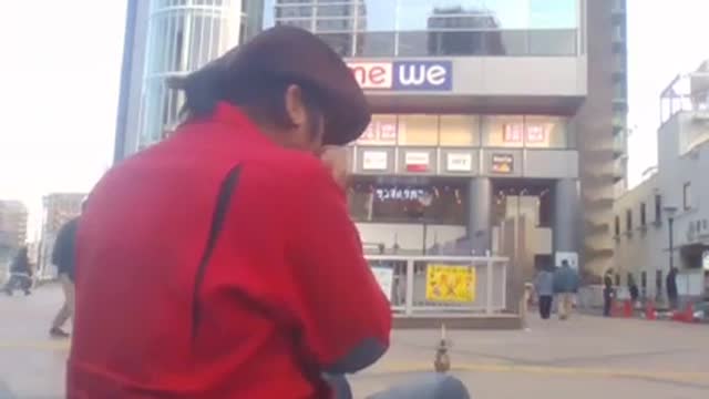 相模原市橋本駅前ライブ。ともぞう