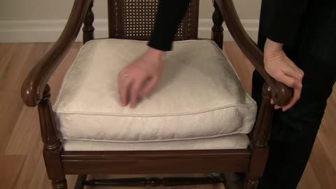 How To Upholster a Chair 1/2