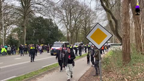 Verslag van de Mars voor Menselijke Verbinding - Police for Freedom, Baarn 10 april 2021