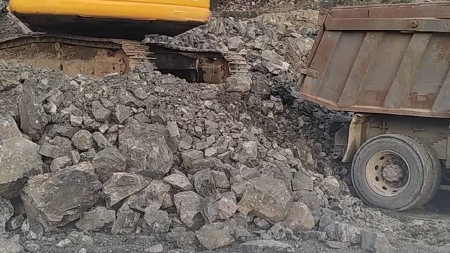 Escavadeira. Komatsu