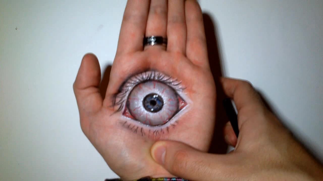 This 'Eye in Hand' illusion will creep you out!