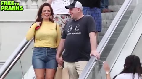 THE BEST ESCALATOR PRANKS!