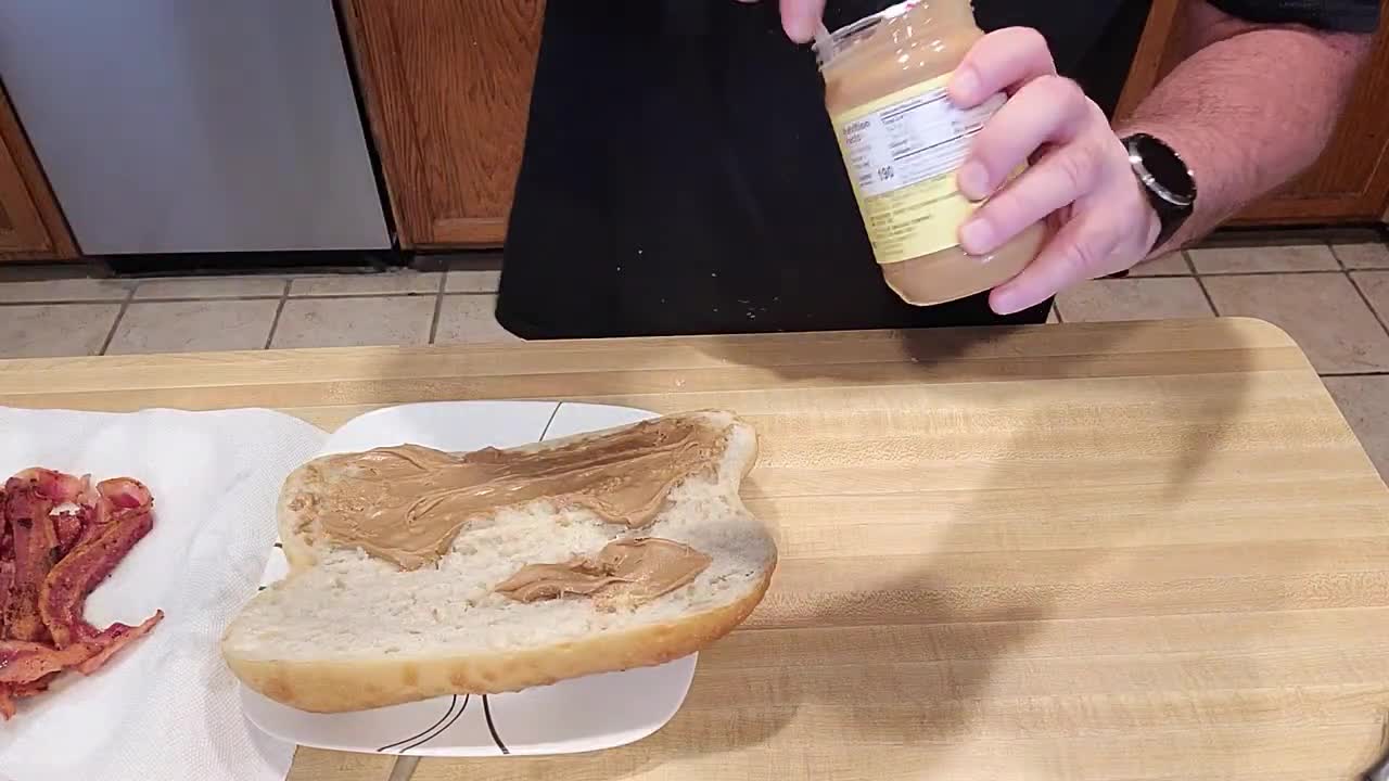 Single Guy Cooking takes on The Elvis Sandwich