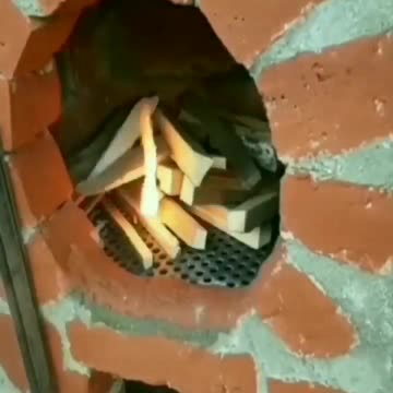 ΒΡΕΘΗΚΕ Η ΛΥΣΗ ΓΙΑ ΤΗΝ ΟΙΚΟΝΟΜΙΑ ΣΤΟ ΡΕΥΜΑ-ΔΕΙΤΕ.