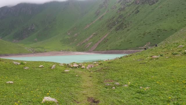 Amazing lake of Asia Kyrgyzstan 😍