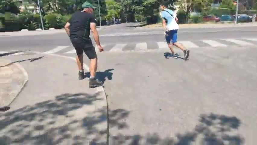 2022-08-03 (3) - Il est parti par là - Twitch (clip)