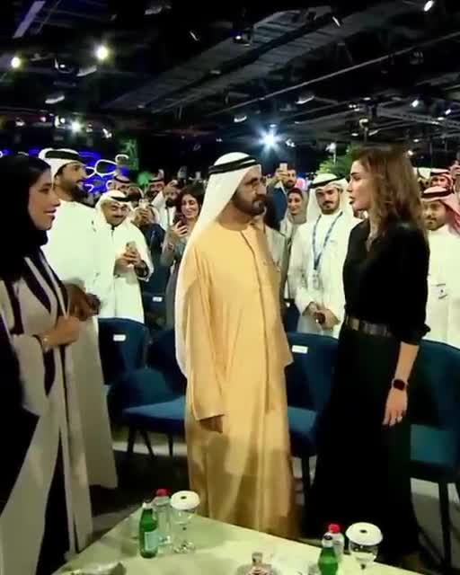Sheikh Mohammed Bin Rashid Al Maktoum With Girl Fan's Lifestyle#shorts