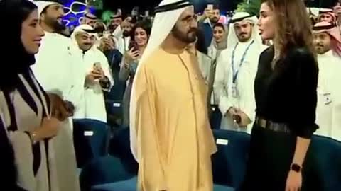 Sheikh Mohammed Bin Rashid Al Maktoum With Girl Fan's Lifestyle#shorts