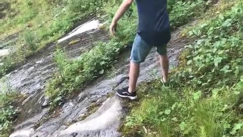 Long range drink sharing throw from forrest to house